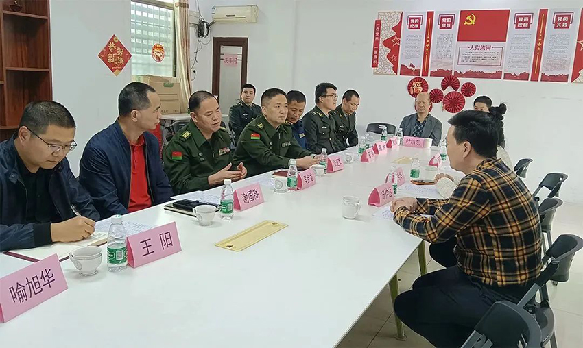 佛山军分区政委、禅城区委常委领导一行莅临麻豆一区二区视频调研指导工作